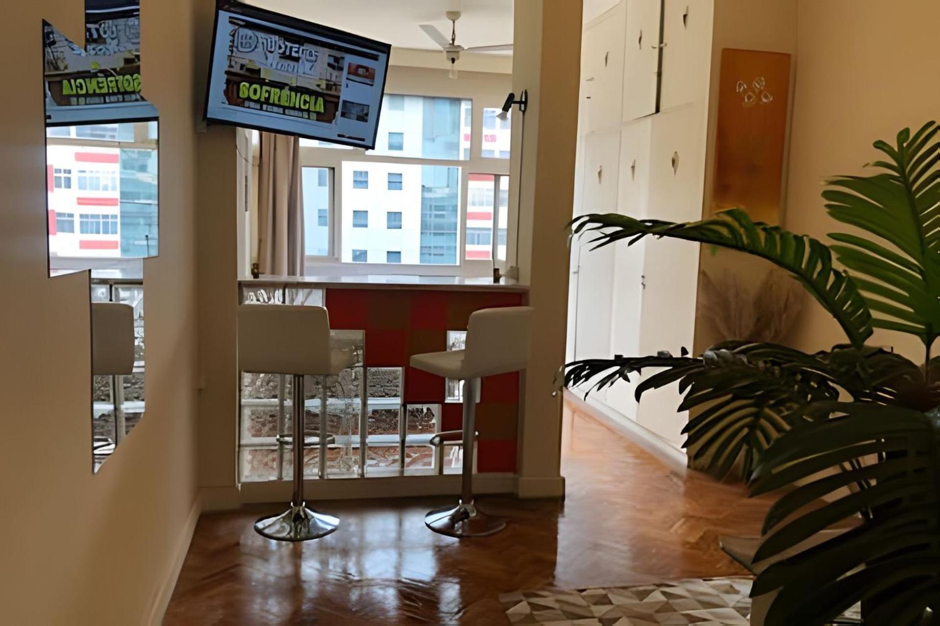 Apartamento Em Copacabana Com Vista Lateral Do Mar Рио-де-Жанейро Экстерьер фото