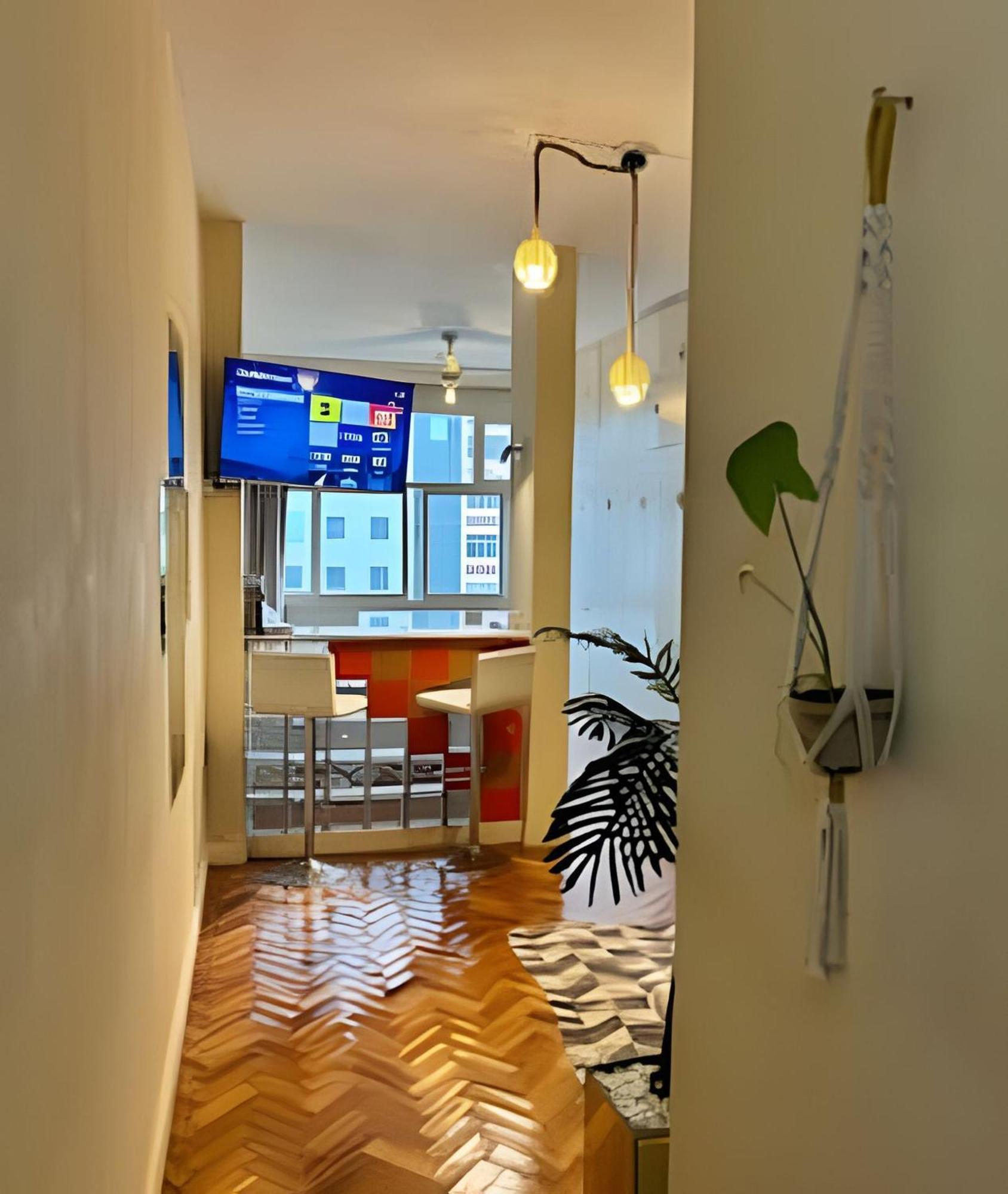 Apartamento Em Copacabana Com Vista Lateral Do Mar Рио-де-Жанейро Экстерьер фото